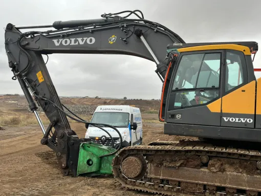 Intervention sur une pelle Volvo, Béziers, HYDROFLEX