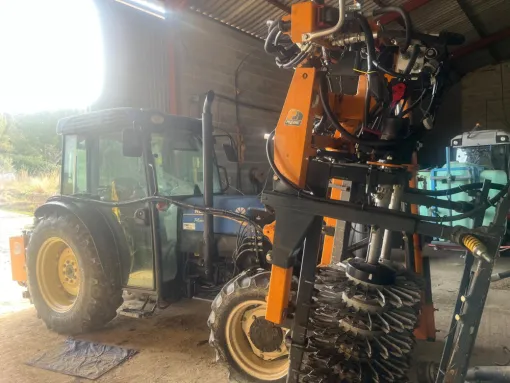 🚨 Intervention sur une prétailleuse New Holland à Balaruc lès Bains , Béziers, HYDROFLEX