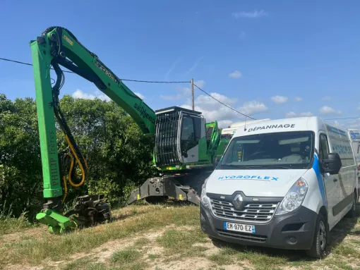 Intervention sur un débusqueur à Sauvian, Béziers, HYDROFLEX